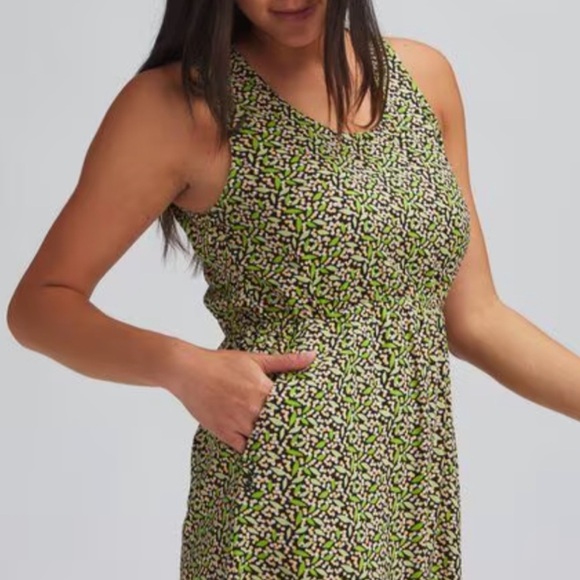 KAVU Simone Sleeveless Dress with Pockets - Picture 4 of 8